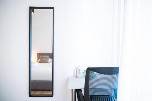 Two-Bedroom Deluxe Apartment image 7