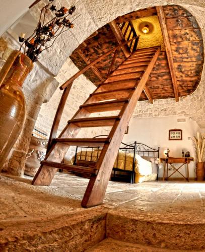 設施, 特魯里瑞雷斯玫瑰農場 (Masseria Rosa Trulli Relais) in 阿爾貝羅貝洛市中心