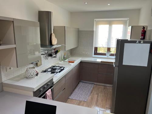 virtuve, B&B La Rosa dell'Etna - Appartamento completo in Valverde (Catania)