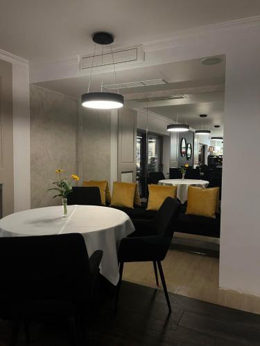 Étterem, Hotel i Restauracja Jan in Belchatow