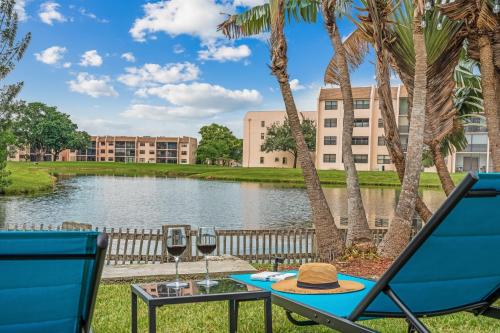 Facilities, Waterfront Oasis Escape with 7 Seats Hot Tub! in Sunrise