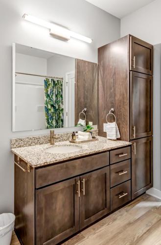 Bold 1164 I Parking I Pool I Gym I Parking