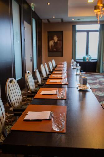 Van der Valk Hotel Leiden - image 7