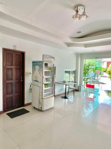 Srivara Place Hotel