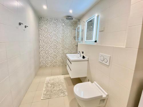Prime Haven Near Sea & Park, Free Parking, Terrace, Tallinn (foto 7)
