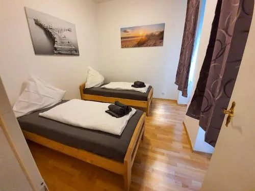Zentrales Apartment mit Küche & WLAN, Perfekt für Paare & Geschäftsreisende in Magdeburg, Deutschland