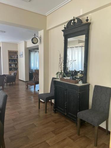 Hotel Διεθνές (Hotel Διεθνες) in ซาคาโร (อิเลีย)