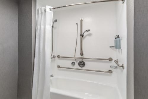 2 bedrooms, 2 beds