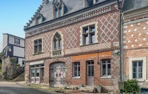 Viesnīcas āriene, Stunning Home In Arques La Bataille Arq in Arques La Bataille