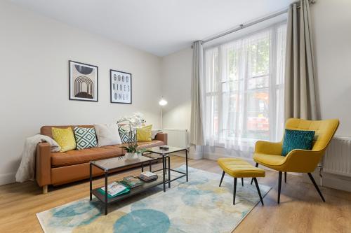 Maida Vale, Central Modern Apt, Sleeps 4, London., Londyn
