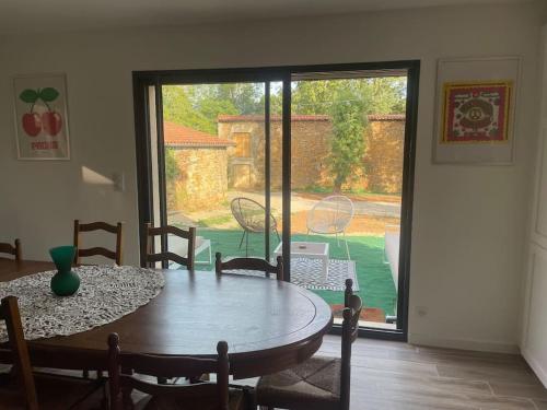 Gîte La Vacale- 2 à 10 personnes (Gite La Vacale- 2 a 10 personnes) in ฟิแฌค