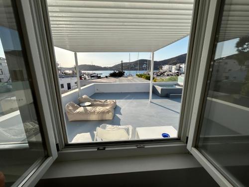 Relux Ios Design Hotel - image 2