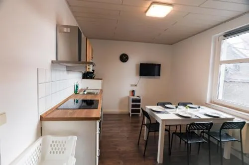 Preiswerte Apartments für Monteure, WLAN, Smart-TV & kostenfreie Parkplätze in Neupetershain, Deutschland