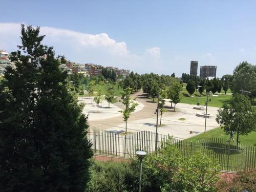 Nice flat overlooking the park, Milan (photo 5)