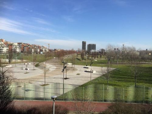 Nice flat overlooking the park, Milan (photo 8)