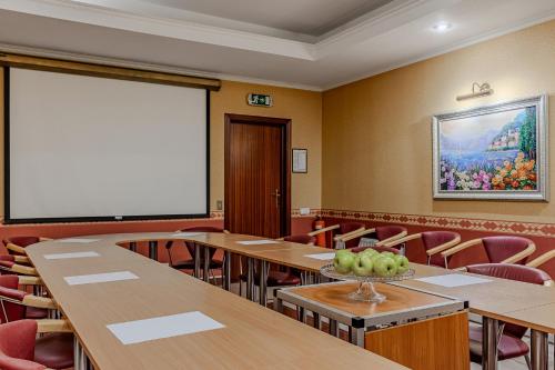 Gallery Hotel Gintama Apgrade