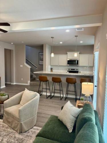 The Station House, 5 minutes from Kyle Field in College Station, USA