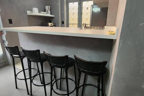 Studio com Cozinha e Banheiro Privativo in Maracana