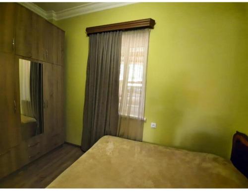 1 twin bed