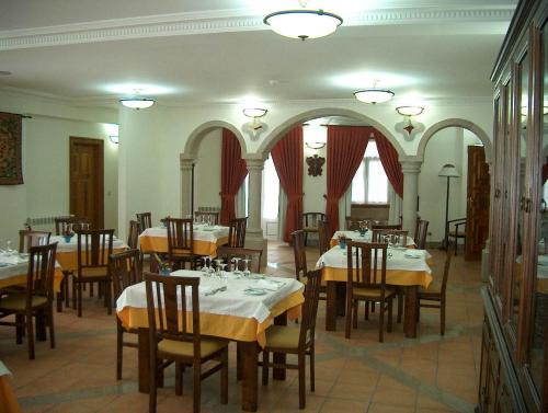 Falcao de Mendonca - image 3