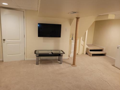 charming 3 bedrooms, 2 full baths, vacation home in Niagara Falls, USA