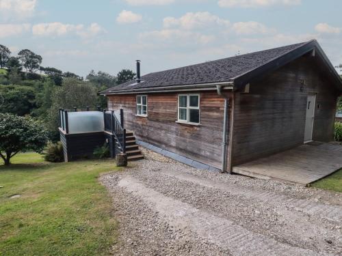 2 Lake View Looe - image 8