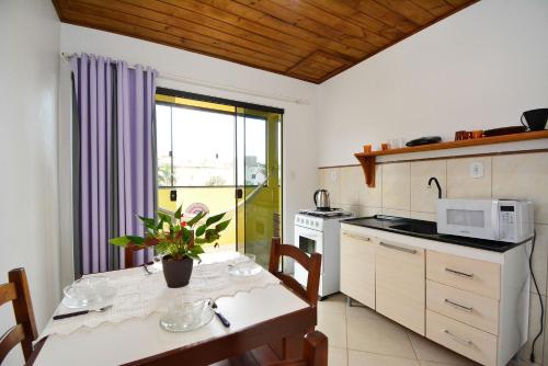 ห้องครัว, Residencial Maricota - NDI004 in เซาชูเอา โดริโอเวร์เมลโย