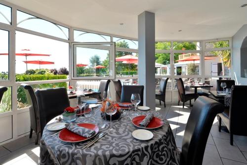 Restaurant, Les Terrasses de Saumur - Hotel & Appartements - Restaurant & Spa (Logis) in Saint-Hilaire-Saint-Florent