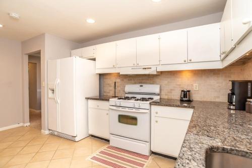ATL Downtown 2BD KingBed Onsite Parking City View LM508 in Atlanta, USA