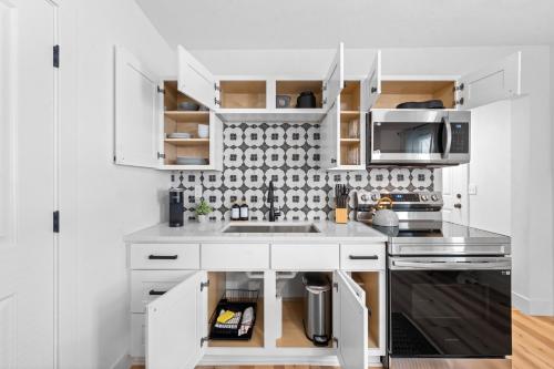 Charming Home in Cleveland 3219 in Ohio City, USA