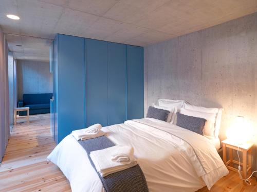  Feels Like Home Breiner 310 Design Modern Flats, Pension in Porto