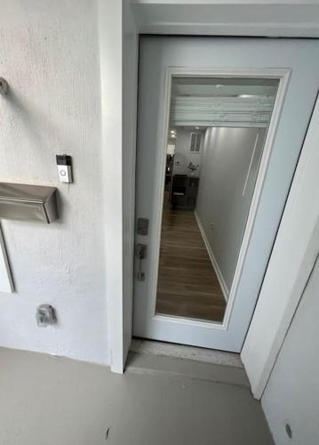 2BR Columbia Heights APT Walk 2 Metro & Shops - Tap to explore photos
