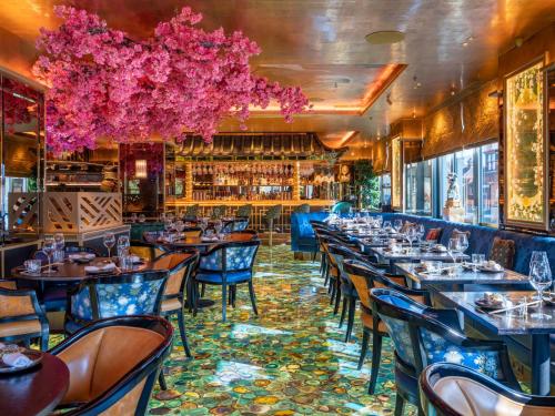 Chic 2 Bed Maisonette in Mayfair 32A - image 12