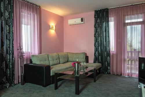 Chiflika Family Hotel