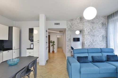 Como Lake Suites - image 7