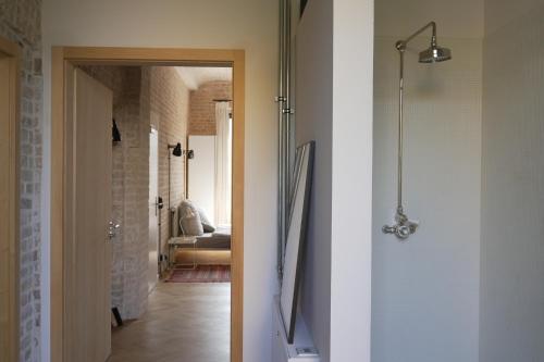 Loft Studio in historic factory building, Берлин (фото 3)