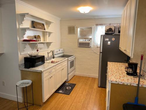 Cozy Apartment in LSU and 5 minutes to Downtown! in Collegetown, USA