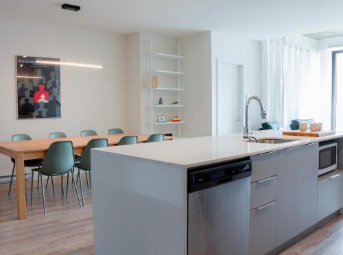 Penthouse with pool and parking, Montreal (fotografie 5)