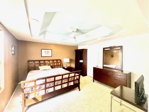 Room in a house 2nd floor, Kansas City
