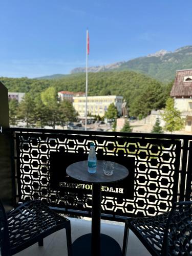Ambiente nas Imediações, BlackMountain Hotel in Bajram Curri