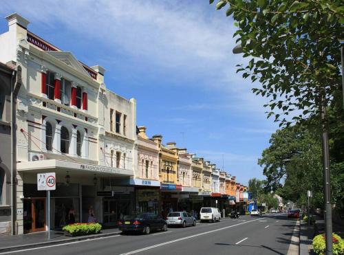 GLE18 Glebe Gem Chic Studio Apartment in Prime Location in Glebe