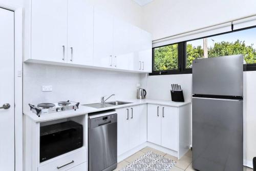 GLE18 Glebe Gem Chic Studio Apartment in Prime Location in Glebe