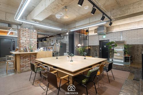 Travel Light Hostel, Pusan