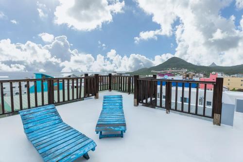 Deluxe Double Room with Balcony and Sea View image 1