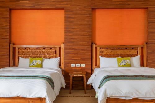 Standard Quadruple Room image 4