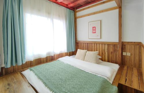 Only waiting for you-Tianmen mountαin-English reception-Scenic guide Only waiting for you-Tianmen mountαin-English reception-Scenic guide