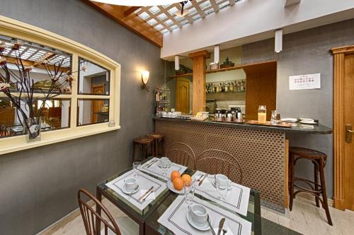 Mat og drikke, Hostal San Lorenzo near Thyssen-Bornemisza museum