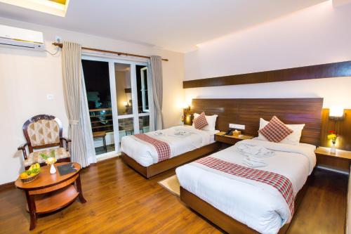 Deluxe Twin Room with Balcony