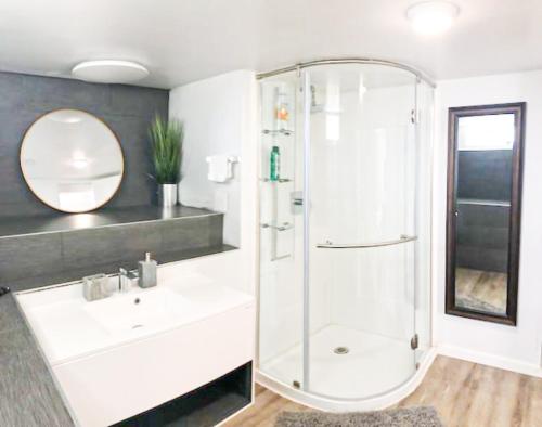 Cozy Studio in Downtown LA Close to Sofi - SHMDR3 in Los Angeles, USA