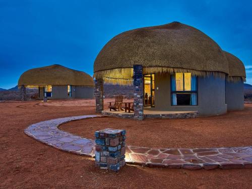 We Kebi Safari Lodge